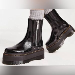 ⚠️SOLD⚠️    2976 MAX LEATHER PLATFORM CHELSEA BOOTS